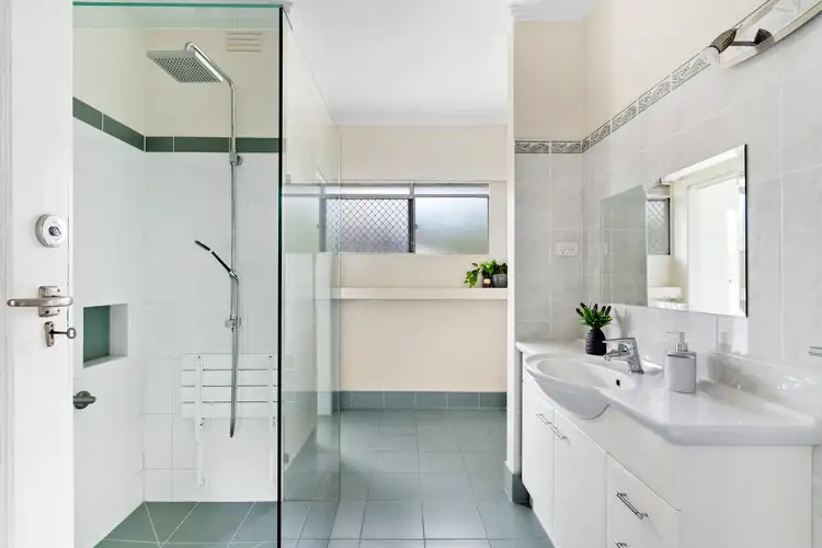 Fifth view of Homely house listing, 2 Sydare Avenue, Malvern East VIC 3145