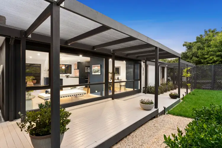 6 Earle Street, Lyneham ACT 2602