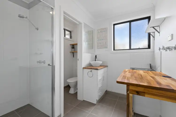 Fifth view of Homely unit listing, 2/3 Kinnordy Court, Hamlyn Heights VIC 3215