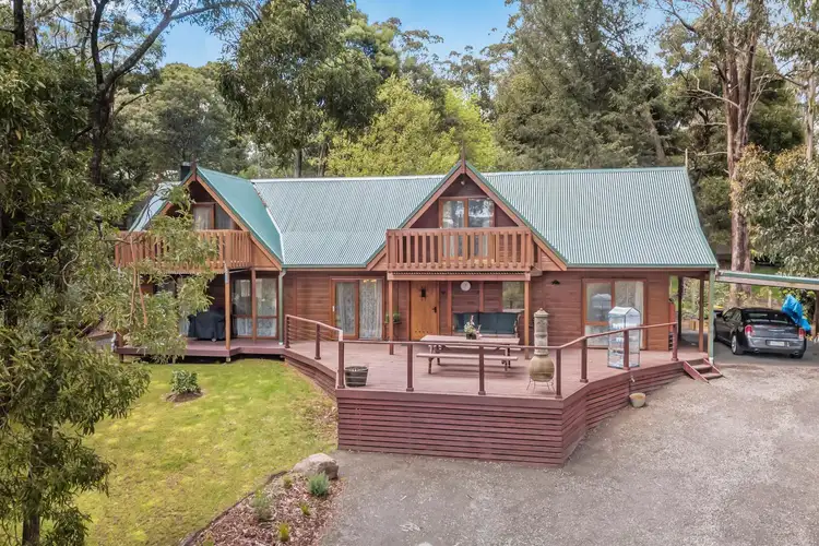 Fourth view of Homely house listing, 10 Rayner Court, Blackwood VIC 3458