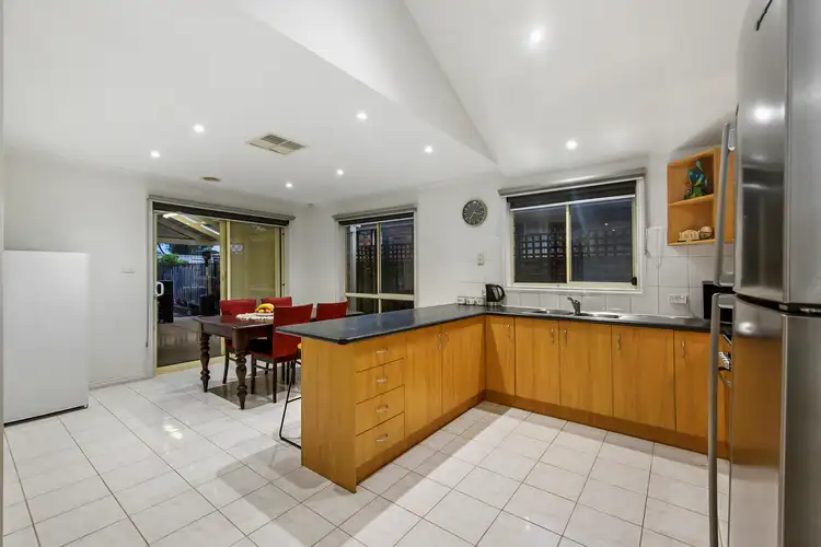 Fifth view of Homely house listing, 60 Chris Court, Hillside VIC 3037