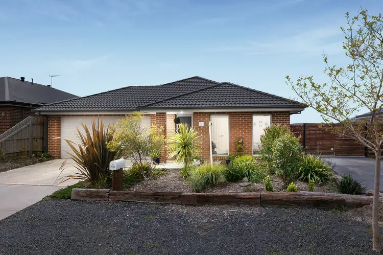13 Buckland Boulevard, Gisborne VIC 3437
