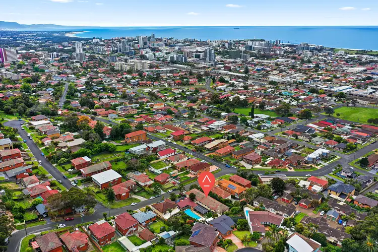Third view of Homely apartment listing, 3/7 Kelvin Road, Coniston NSW 2500
