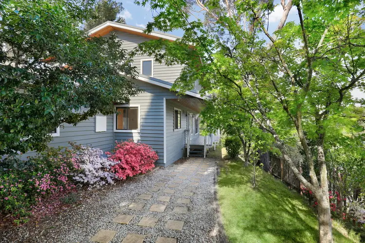 15 Hartley Esplanade, Leura NSW 2780