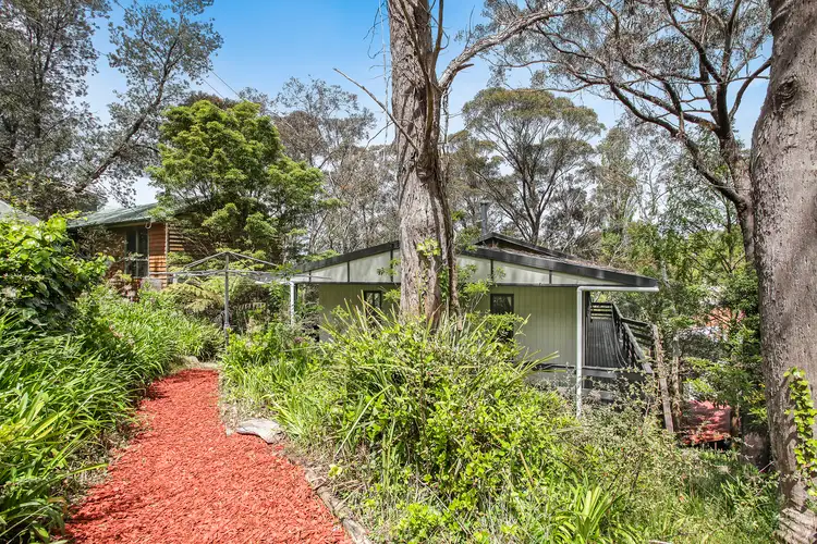 14 Miles Avenue, Katoomba NSW 2780