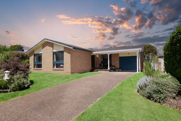 15 Wakehurst Crescent, Metford NSW 2323