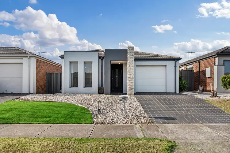 69 Hatchlands Drive, Deer Park VIC 3023