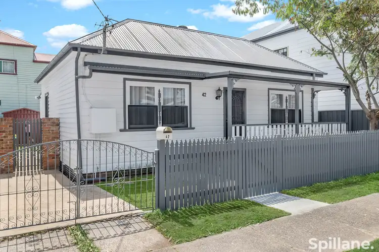 42 James Street, Hamilton NSW 2303