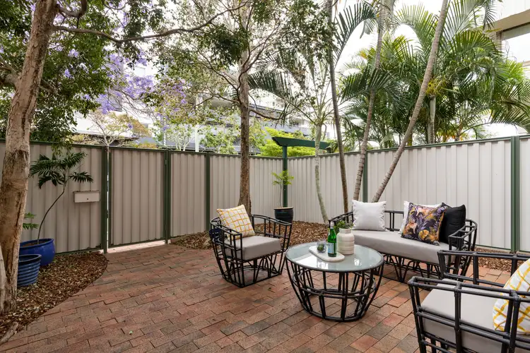 4/69 Geelong Street, East Brisbane QLD 4169