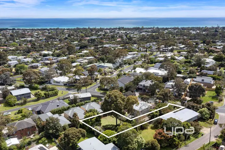 13A Talbot Grove, Mccrae VIC 3938