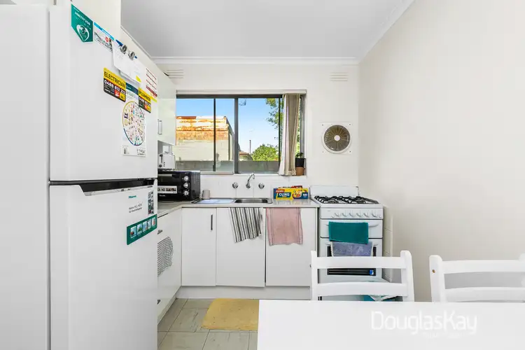 Sixth view of Homely block of units listing, 6 Una Street, Sunshine VIC 3020
