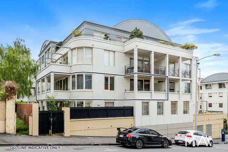 8/15 Gladstone Street, Battery Point TAS 7004