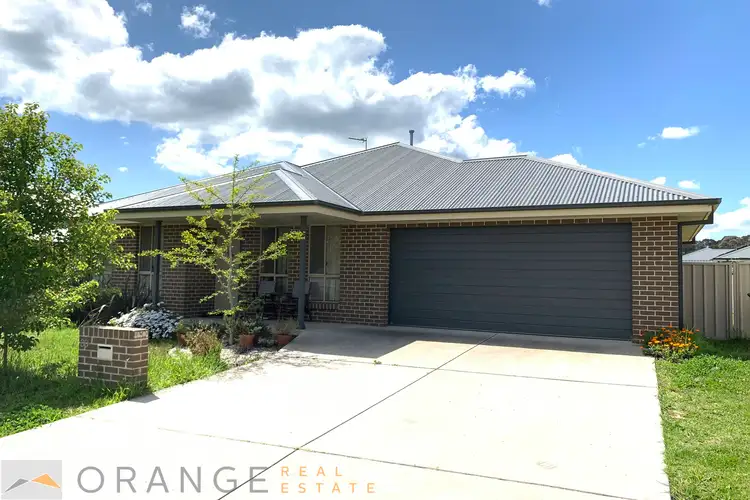 30 Molloy Drive, Orange NSW 2800