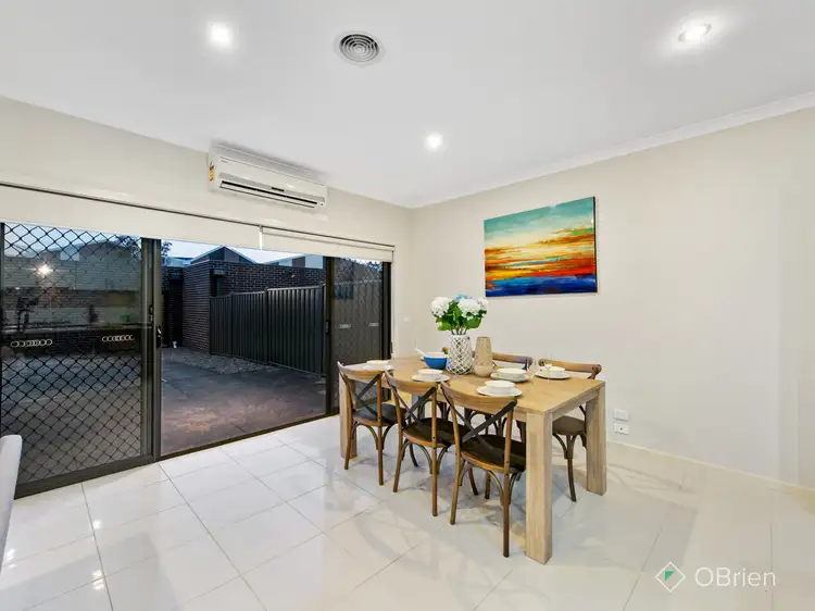 Fifth view of Homely house listing, 33 Nobel Banks Drive, Cairnlea VIC 3023