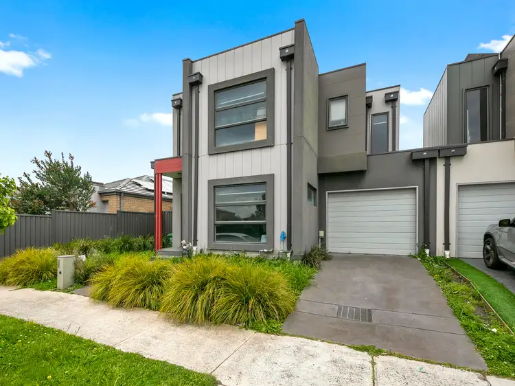 Main view of Homely unit listing, 2A Easter Way, Cranbourne East VIC 3977