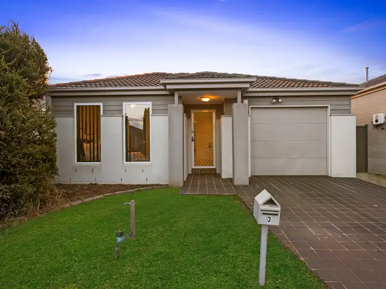 3 Cragside Place, Deer Park VIC 3023