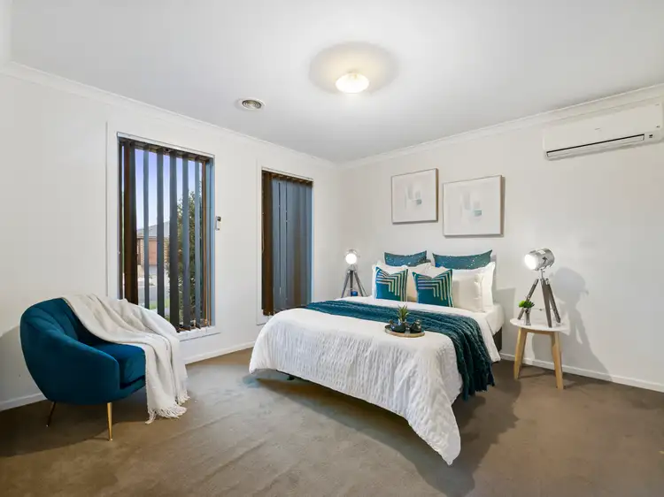 Second view of Homely house listing, 3 Cragside Place, Deer Park VIC 3023