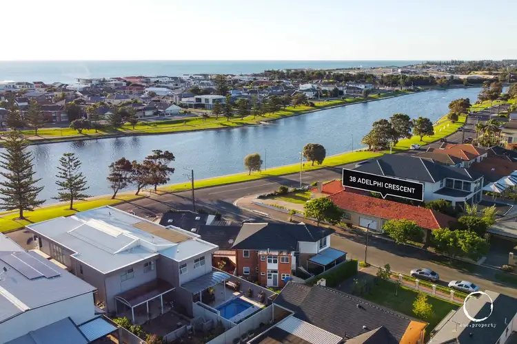38 Adelphi Crescent, Glenelg North SA 5045