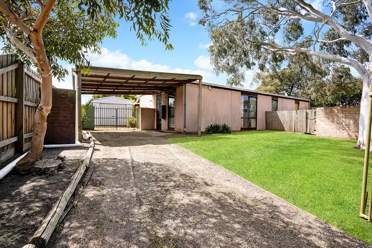 Second view of Homely house listing, 7 Kenley Court, Meadow Heights VIC 3048