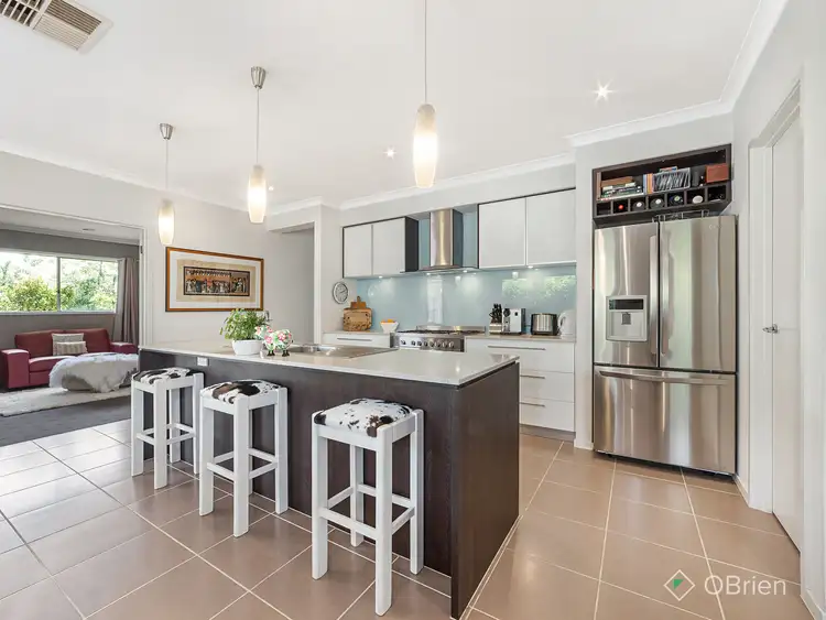 Second view of Homely house listing, 21/2 Barton Drive, Sandhurst VIC 3977