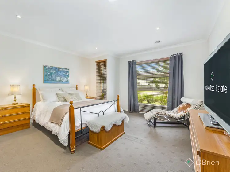 Sixth view of Homely house listing, 21/2 Barton Drive, Sandhurst VIC 3977
