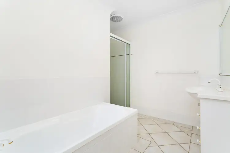 Fifth view of Homely semi-detached listing, 2/7 Luzon Parade, Palm Beach QLD 4221