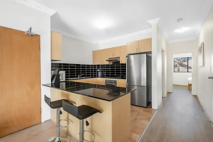 Fourth view of Homely apartment listing, 8/76 Mountford Avenue, Guildford NSW 2161