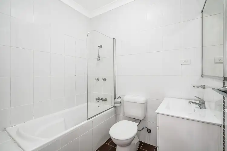 Fifth view of Homely apartment listing, 8/76 Mountford Avenue, Guildford NSW 2161