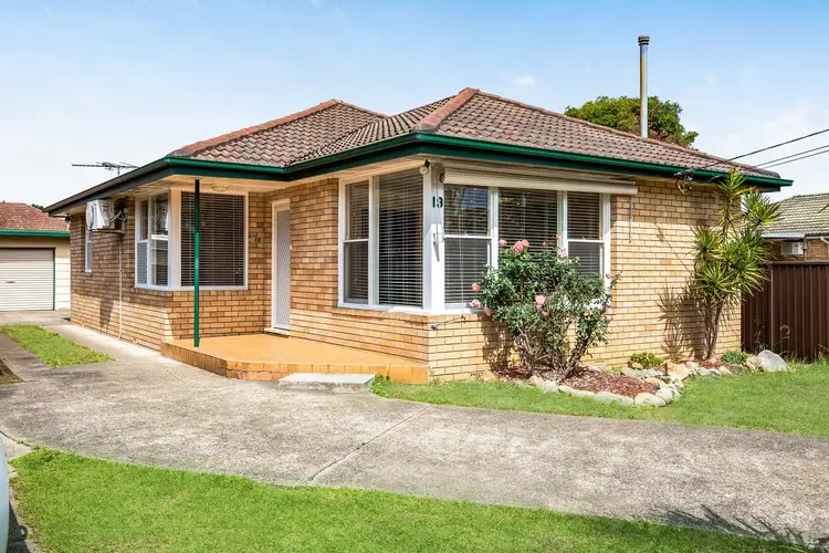 19 Sirius Place, Riverwood NSW 2210
