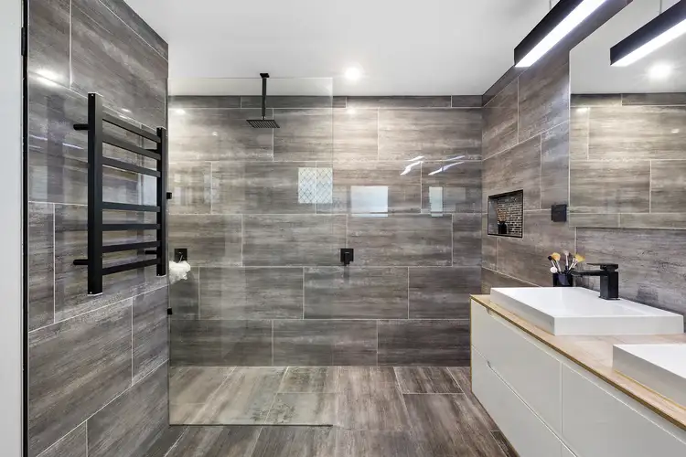 Sixth view of Homely house listing, 5 Barbaralla Drive, Springwood QLD 4127