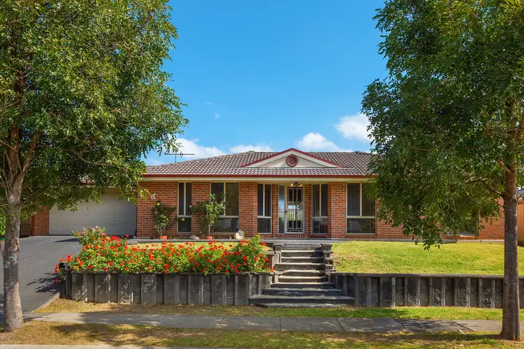 26 Araminta Chase, Cameron Park NSW 2285