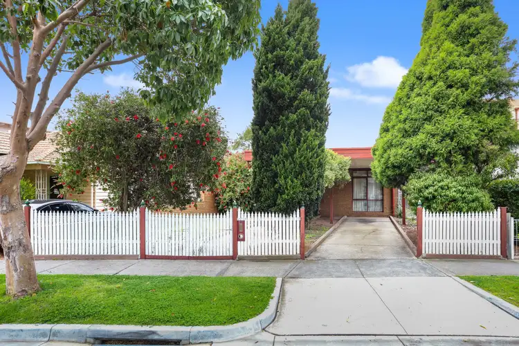 10 Lenore Crescent, Williamstown VIC 3016