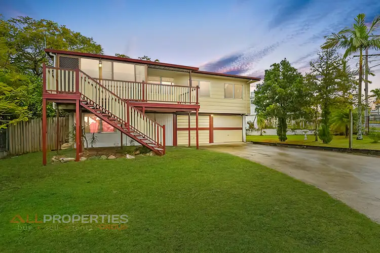 105 Fourth Avenue, Marsden QLD 4132