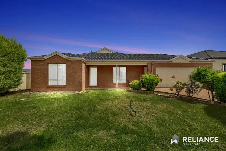 3 Woronora Way, Taylors Hill VIC 3037