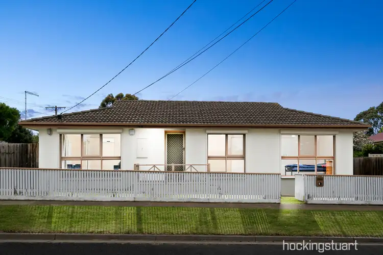 7 Quail Crescent, Melton VIC 3337