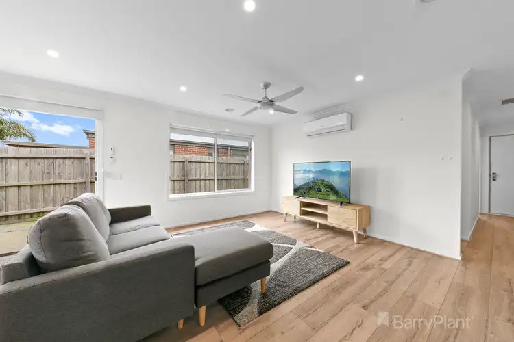 Fourth view of Homely house listing, 8 Quinella Way, Pakenham VIC 3810