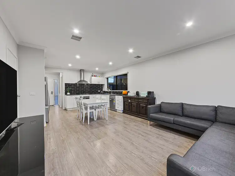 Sixth view of Homely house listing, 15 Wilmington Avenue, Cranbourne West VIC 3977