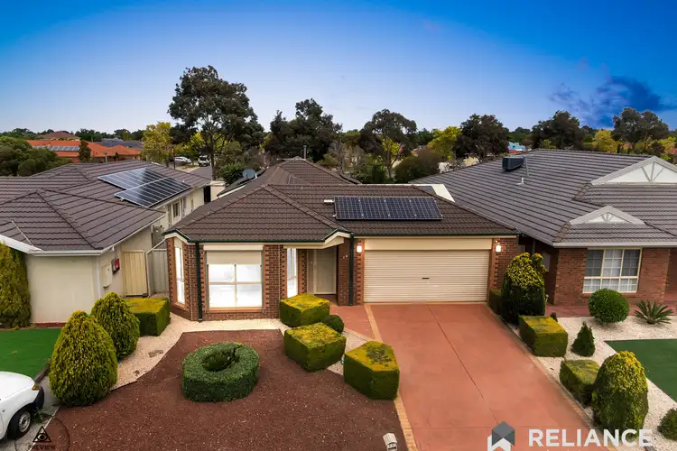 28 Herrington Turn, Caroline Springs VIC 3023