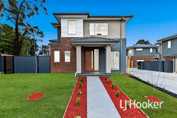 10B Sylvanwood Crescent, Narre Warren VIC 3805