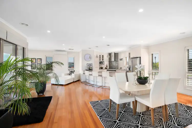 8 Giverny Close, Highton VIC 3216