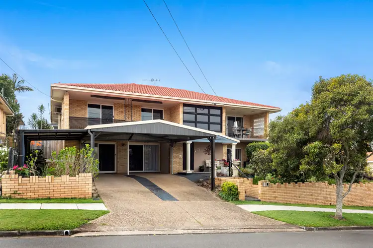 24 Tandanya Street, Mansfield QLD 4122