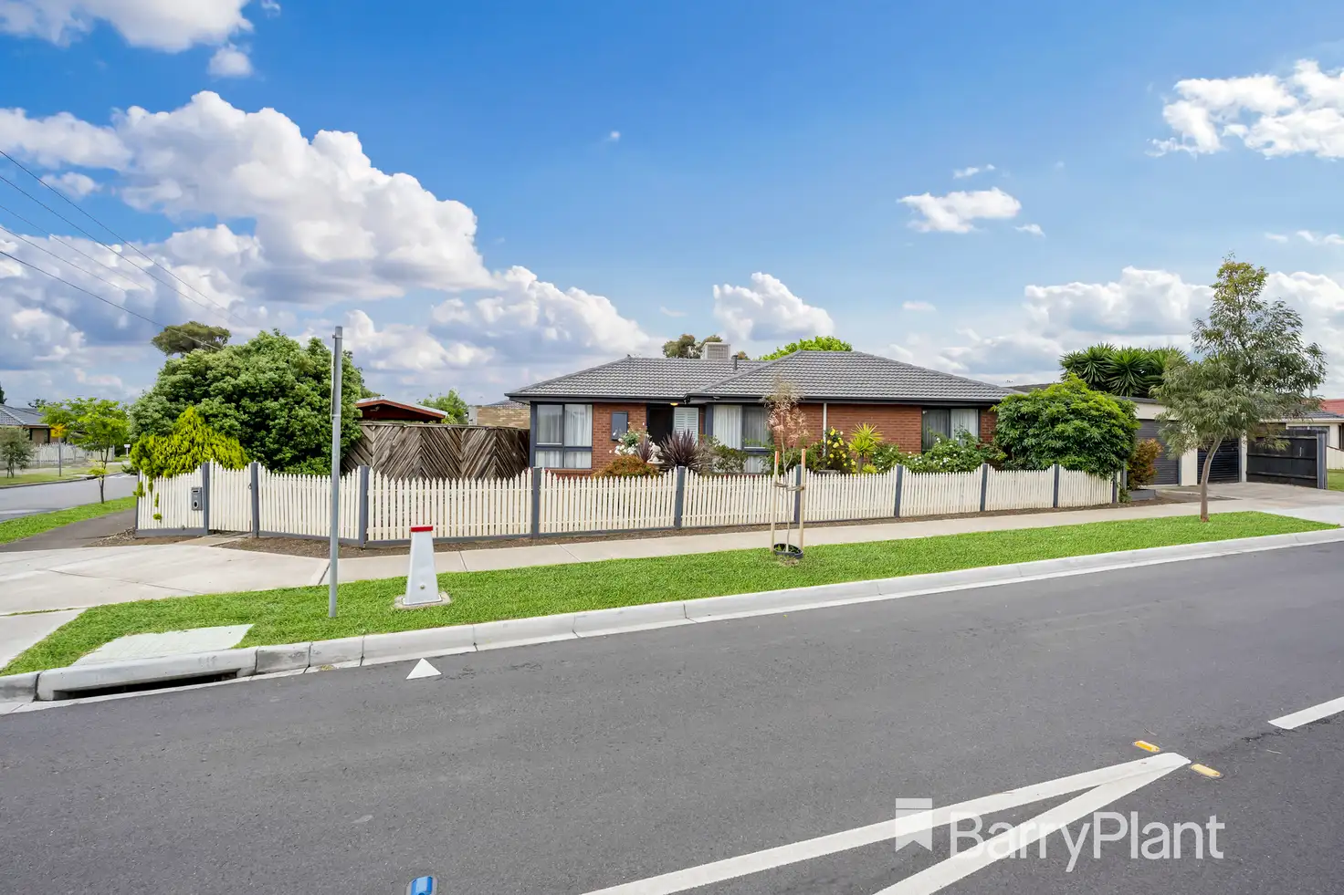 Main view of Homely house listing, 10 Magnolia Avenue, Kings Park VIC 3021