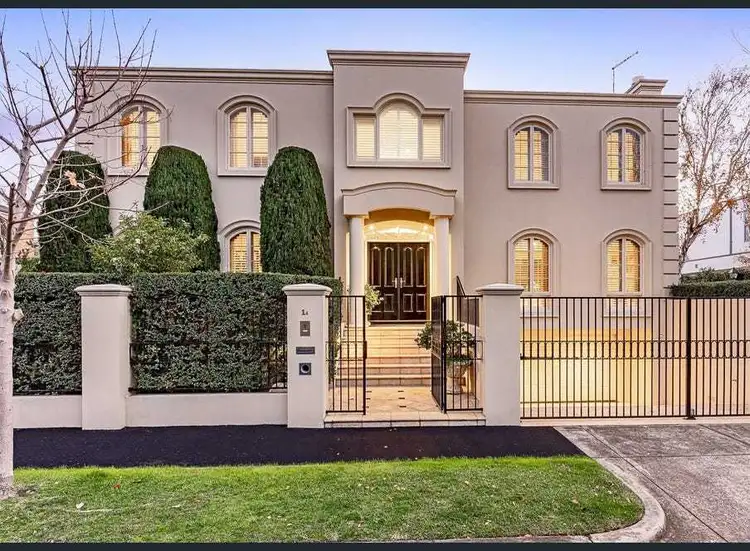 1A Farleigh Grove, Brighton VIC 3186