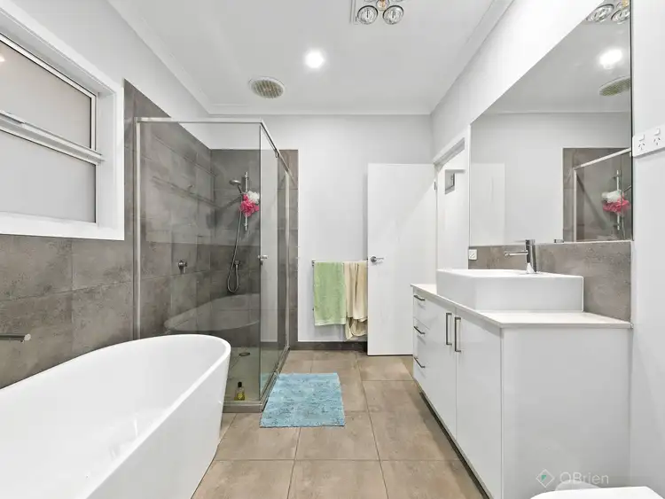 Fifth view of Homely house listing, 2/4 Haven Court, Cranbourne VIC 3977