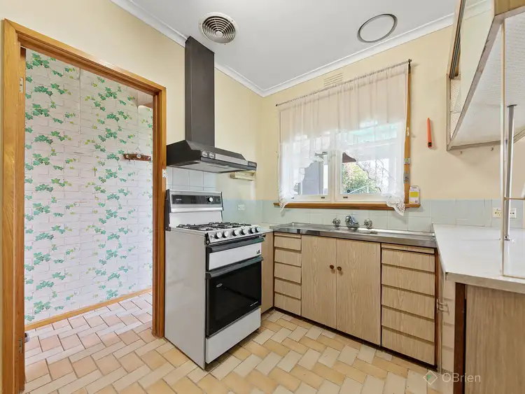 Fifth view of Homely house listing, 4 Henry Street, Koo Wee Rup VIC 3981