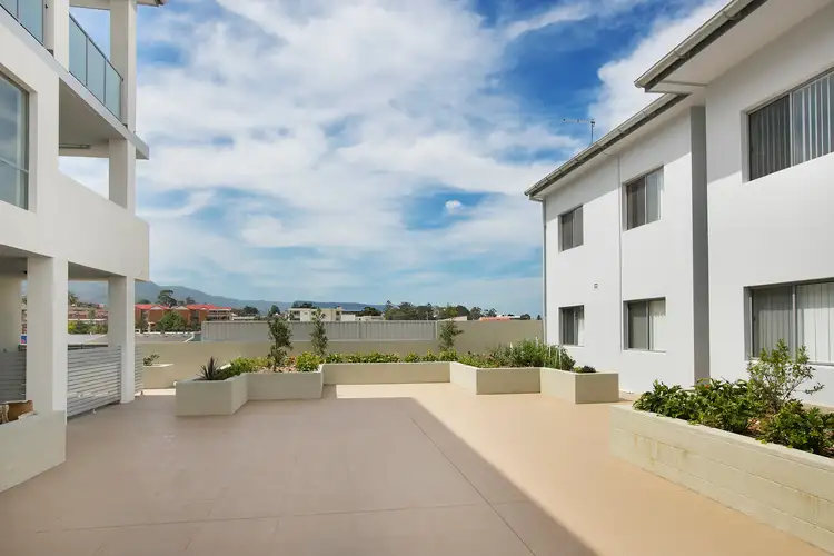 Main view of Homely unit listing, 10/225 Princes Highway, Corrimal NSW 2518