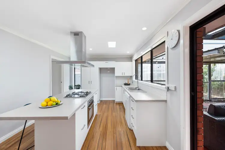 Fourth view of Homely house listing, 7 Shale Court, Delahey VIC 3037