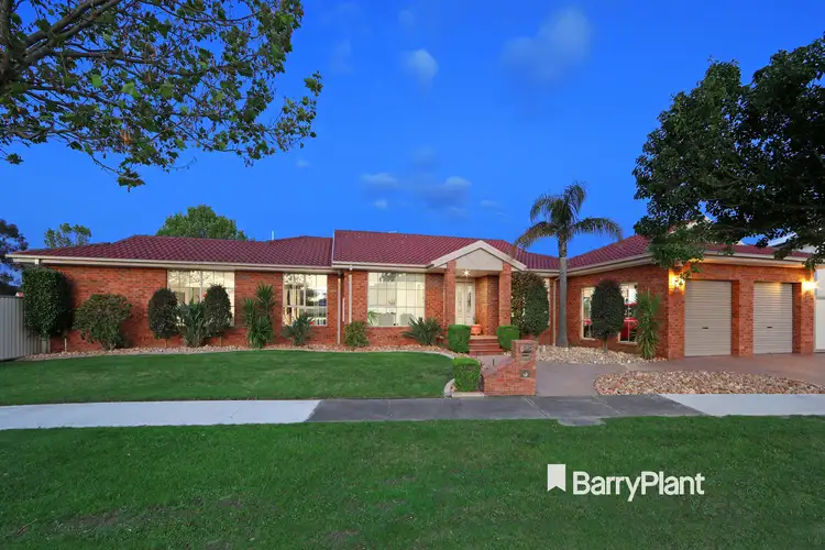 Main view of Homely house listing, 5 Finley Court, Endeavour Hills VIC 3802