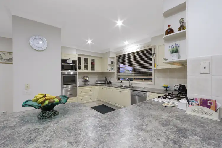 Fourth view of Homely house listing, 5 Finley Court, Endeavour Hills VIC 3802