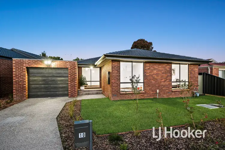 10 Pentland Drive, Narre Warren VIC 3805